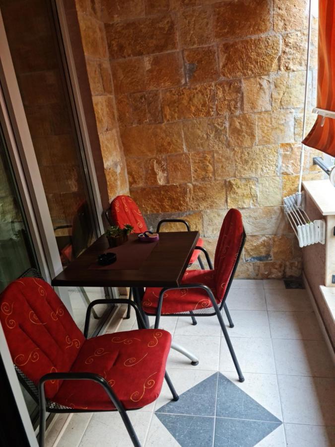 בודווה Apartman Centar Lux מראה חיצוני תמונה
