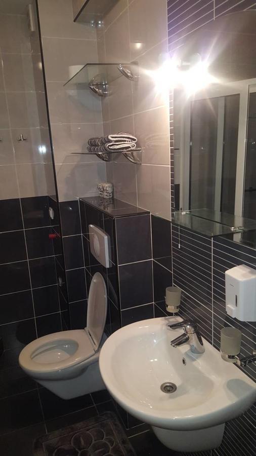 בודווה Apartman Centar Lux מראה חיצוני תמונה