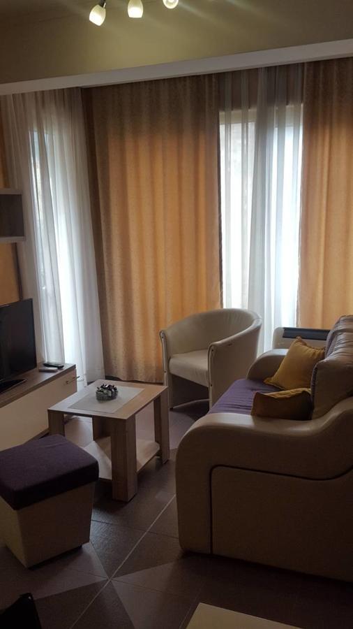בודווה Apartman Centar Lux מראה חיצוני תמונה