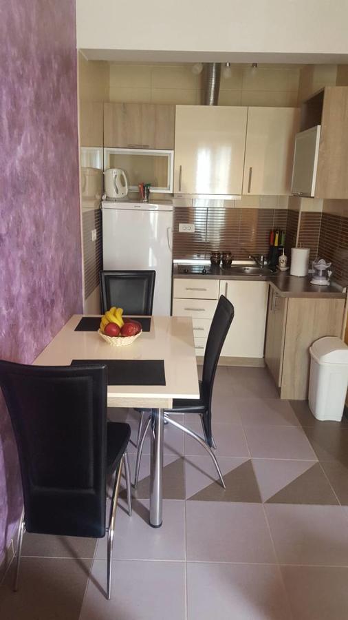 בודווה Apartman Centar Lux מראה חיצוני תמונה